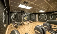 Golden Crown Hotel - Fitnessstudio