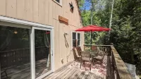 White Mountain Chalet; great for skiers, hikers & families! - Chalets