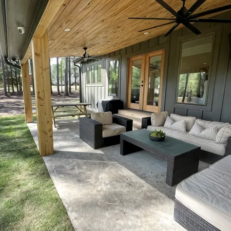 Sam Rayburn Stunner (South End) - Fully Remodeled, Water View, and Water Access