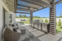 Desert Escape by GPM - Private Pool + Gameroom + Murals + More! - Boutique