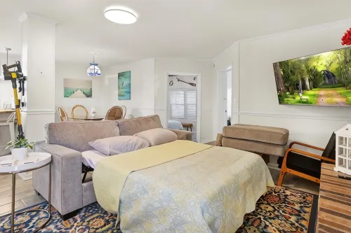 Coral Moon House-2 Kitchens, Fish, Kayak, Walk to Beach, Lots of Parking - 3-Star