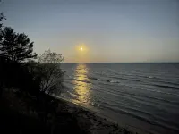 Shoreline Serenity - 2 Private Acres - 4-Star
