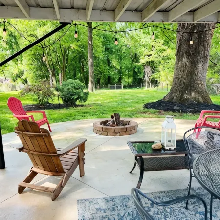 Upscale City Cottage Getaway