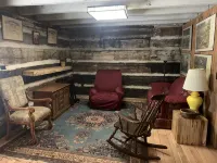 Two Brothers Cabin Near the Tennessee River and Blythes Ferry Landing - Chalets
