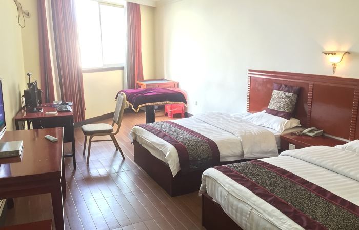 Ningyuan Yinfeng Hotel
