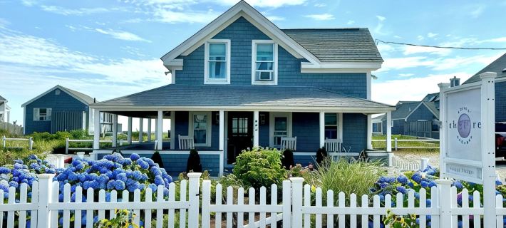 Beachfront on our private beach!  Siren Cottage - Pipers' Shore Hotels in Truro