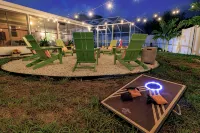 Costal Escape: Heated Pool~Tiki Bar~Hot Tub~Fire Pit~Acarde~Pool Table - 4 ดาว