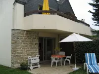 Apartment with Garden in Quiet Residence Near Beaches wi fi Parking - 2-Star