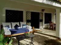Diani Cottages - Beach