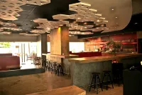 宜必思瓜達拉哈拉展覽中心酒店 - 酒吧