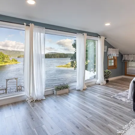 Stunning Waterfront, Acadia National Park as your Backyard.