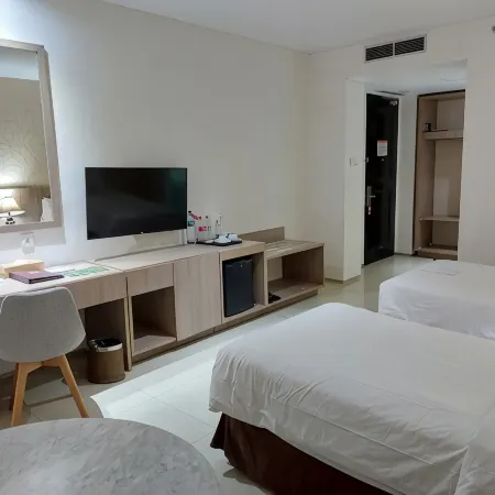 Emilia Hotel by Amazing - Palembang