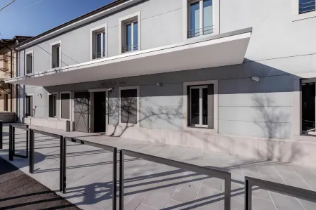 Hotel Valeria Отели в г. Grignano