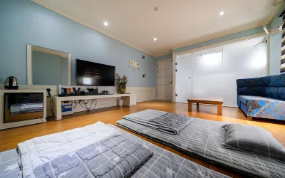 Taebaek Promise Hotels near Taebaek Coal Museum
