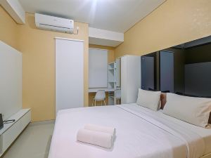 Homey and Comfort Living Studio Apartment Transpark Cibubur