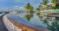 Constance Moofushi - Pools