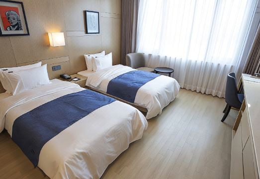 호텔 비교 사진