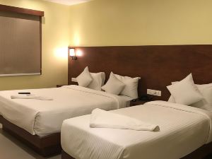 Hotel DeepSandhya