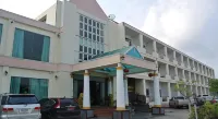 Chaikana Thani Hotel Hotels near Wat Tha Sampao Tai