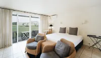 Brackenridge Country Retreat & Spa Hotels in Martinborough