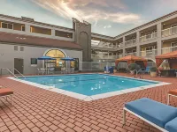 Hotel 1550 - SFO Airport West Hotels in Millbrae