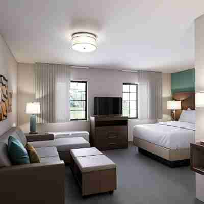 Staybridge Suites Sterling Heights - Detroit Rooms