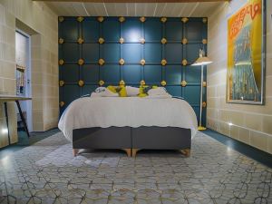 Senglea Suites