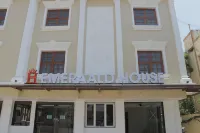 Hotel Emeraald House