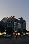Borrman Hotel (Jiangyin Zhouzhuang) Hotel dekat Erbizui Park