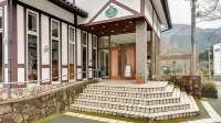 Hotel Monte Rosa فنادق في كاميكاوا