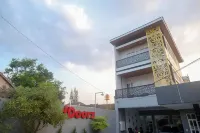 RedDoorz at Hotel Putra Perdana Klaten Hotels in Central Klaten