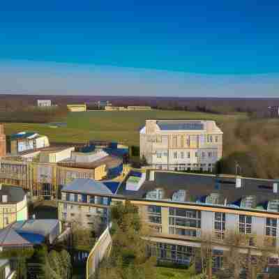 Best Western Plus Hotel du Parc Chantilly Hotel Exterior