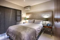 Dynasty Forest Sandown Self Catering Hotel - 4-Sterne