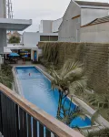Rayz Umm Hotel Malang - Kolam Renang