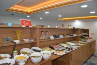 Marka Hotel - breakfast