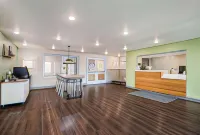 WoodSpring Suites Sulphur - Lake Charles فنادق في مقاطعة كالكاسيو
