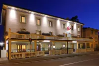 Hotel Garden Hotels near Chiesa del Beato Andrea da Peschiera