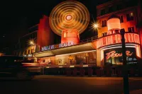 Hotel Moulin Plaza Các khách sạn gần Théâtre des Deux Anes