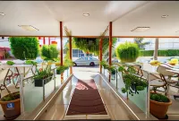 AKÇAY Leman Otel