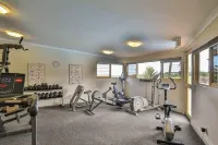 Moonlight Bay Suites - Gym