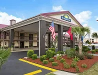 Days Inn by Wyndham West Memphis Hotels near Stage
