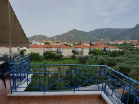 馬蒂娜公寓提羅斯 阿卡迪亞酒店