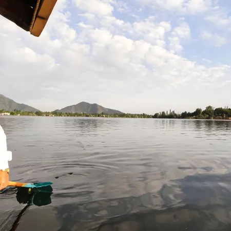 Dilshad Houseboats