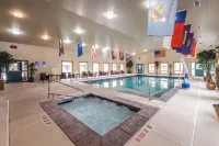 Flying Saddle Resort and Steak House - СПА
