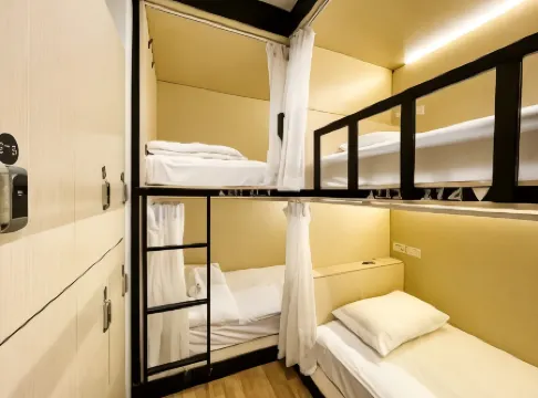 Bed to Bangkok - Hostel