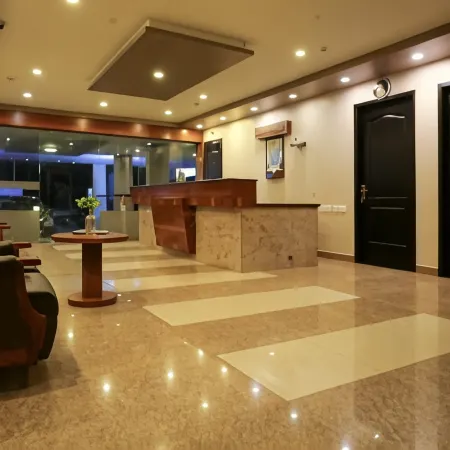 Philomena Hotel & Apartment