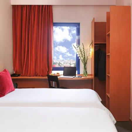 Ibis Châtellerault