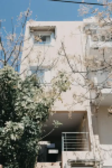 Best House, Nirvana II, Patra