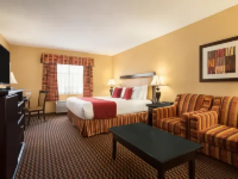 ラマダ バイ ウィンダム サレー / ラングレー サリーのホテル