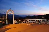 Alishan Home Các khách sạn ở Gia Nghĩa